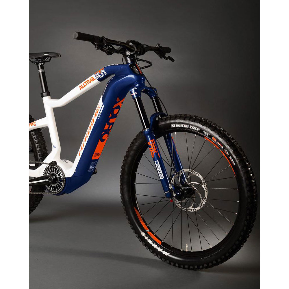 Электровелосипед Haibike Xduro AllTrail 5.0 Carbon Fflyon i630Wh 11 s. NX 27.5", рама L, 2020 (4541000950), Синий
Электровелосипед Haibike Xduro AllTrail 5.0 Carbon Fflyon i630Wh 11 s. NX 27.5", рама L, 2020 (4541000950), Синий