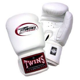 Перчатки боксерские Twins BGVL-3 белые - Фото №2