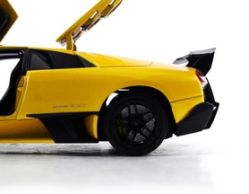 Автомобиль радиоуправляемый Meizhi Lamborghini LP670-4 SV 1:18 желтый - Фото №9