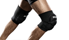 Суппорт колена Select Elastik Knee Support With Pad (1 шт)