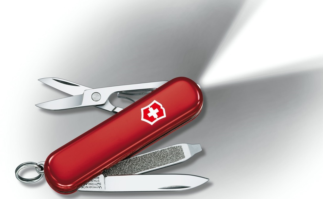 

Нож швейцарский Victorinox Swisslite красный