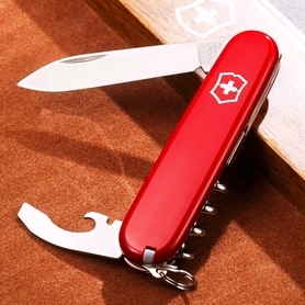 Нож швейцарский Victorinox Waiter 84 мм красный - Фото №3