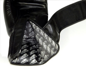 Перчатки боксерские PowerPlay 3004 черные - Фото №4