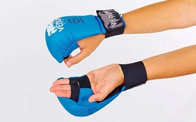 Перчатки для карате Venum Mitts MA-5855-B синие - Фото №2