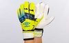 Перчатки вратарские с защитными вставками на пальцы Umbro FB-894-1 желтые - Фото №2