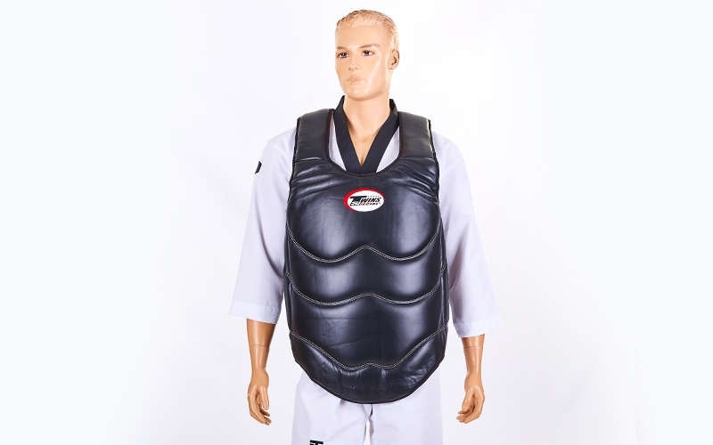 

Защита корпуса (жилет) для единоборств Twins BOPL-2-BK черная, Черный