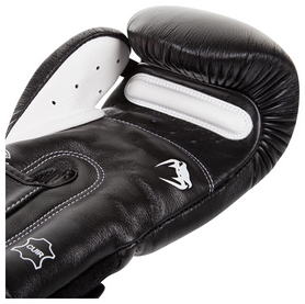 Перчатки боксерские Venum Giant 3.0 Boxing Gloves, черно-белые (FP-2055-WH) - Фото №3