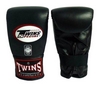 Перчатки снарядные кожаные Twins Muay Thai Bag Gloves, черные (FP-TW-G-020-A)