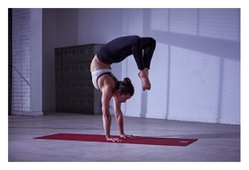 Коврик для йоги (йога-мат) Adidas - красный, 4 мм (ADYG-10400RD) - Фото №9
