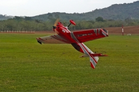 Самолет р/у Precision Aerobatics XR-61 1550мм KIT (красный) - Фото №4