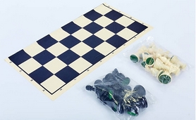 Шахматные фигуры пластиковые с полотном для игр P401, 5 см - Фото №2