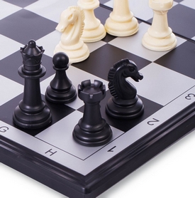 Набор настольных игр 3 в 1 (шахматы, шашки, нарды дорожные пластиковые магнитные) 9618, 27х27 см - Фото №2