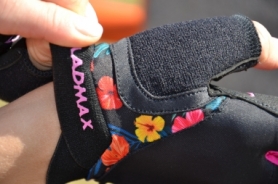 Рукавички для фітнесу MadMax MFG-770 Flower Power Gloves Black/Pink (MFG-770) - Фото №10