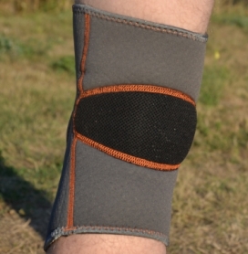 Наколінник MadMax MFA-297 Knee Support with Patella Stabilizer Dark Grey/Orange (MFA-297) - Фото №5