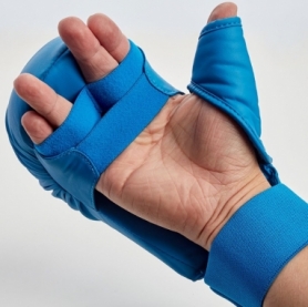 Перчатки для карате с защитой большого пальца SMAI WKF синие (SM P101) - Фото №3