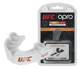 Капа OPRO Bronze UFC доросла (вік 11+) White (ufc.102512003) - Фото №3