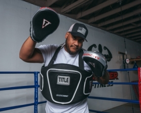 Лапи боксерські Title Boxing Aerovent Anarchy Punch Mitts Black/Silver (AASPM BK/SV) - Фото №4