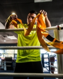 Бинти боксерські Title Boxing Select Semi Elastic Mexican Gold, 4,5 м (SMHW XL GD) - Фото №2