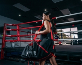 Сумка спортивна Title Boxing Champion Sport Bag/Backpack Black/Red, 50 л (TBAG46 BK/RD) - Фото №9